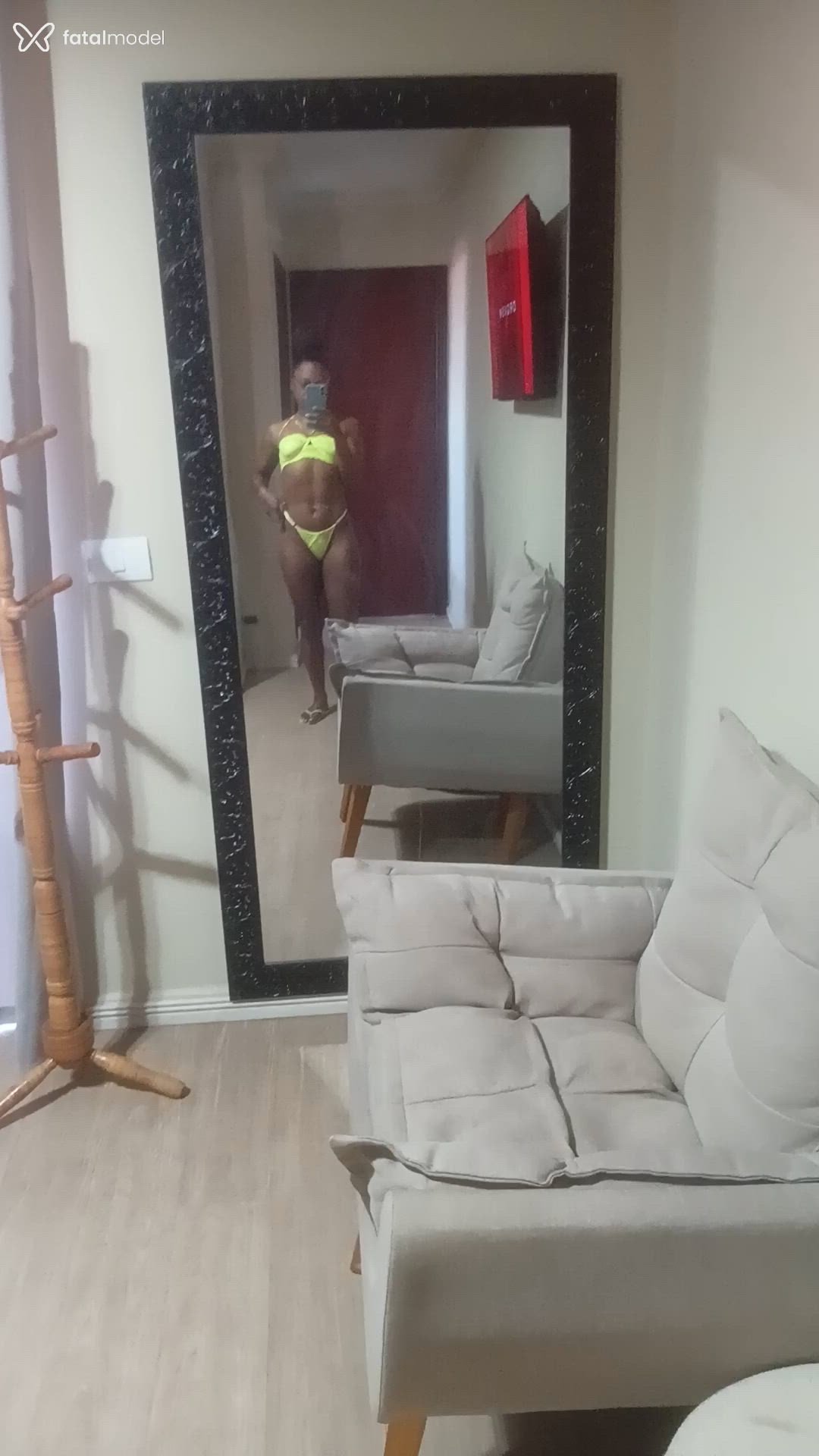 Acompanhante mulher morena (o) de olhos pretos em Indaiatuba Acompanhante mulher morena (o) de olhos pretos em Indaiatuba - Dudah