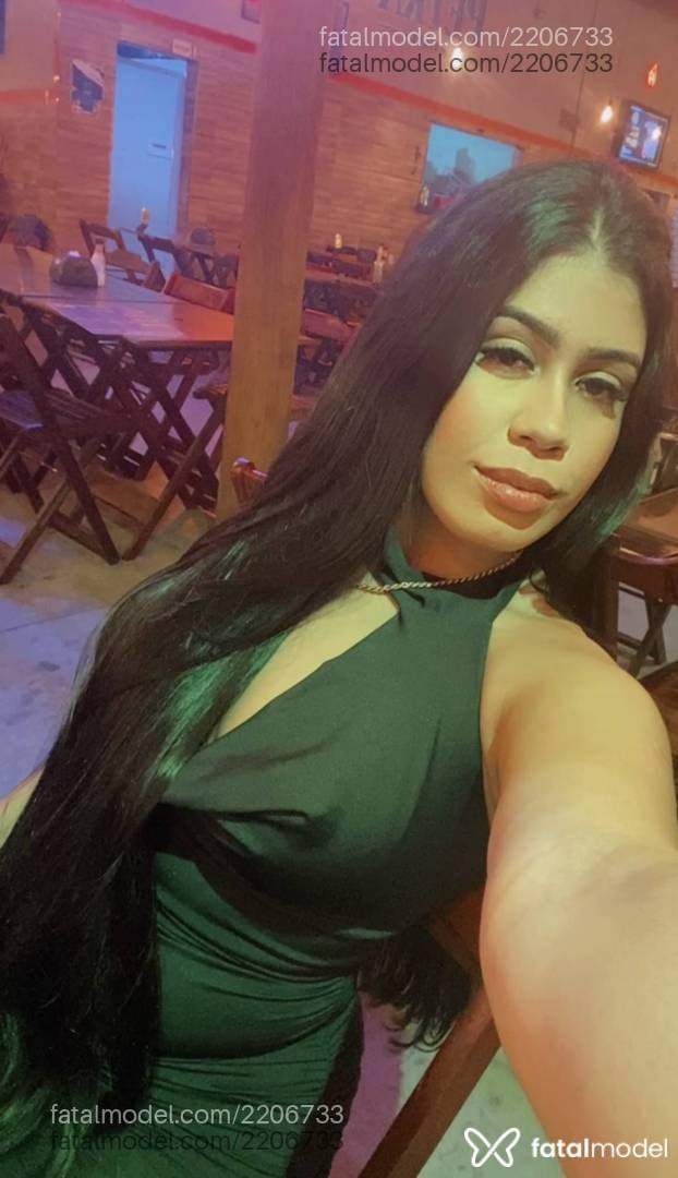 Acompanhante mulher morena (o) de olhos pretos - Jade Azevedo