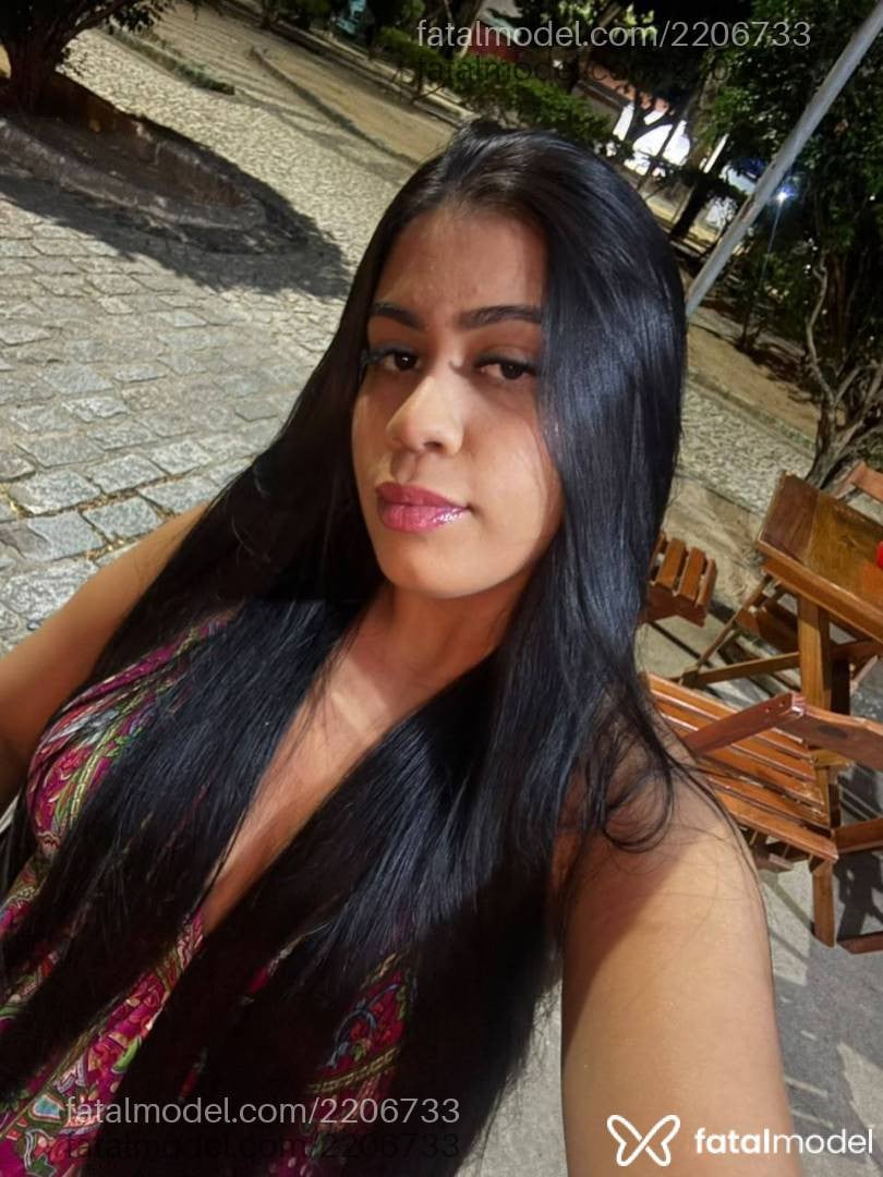 Acompanhante mulher morena (o) de olhos pretos - Jade Azevedo