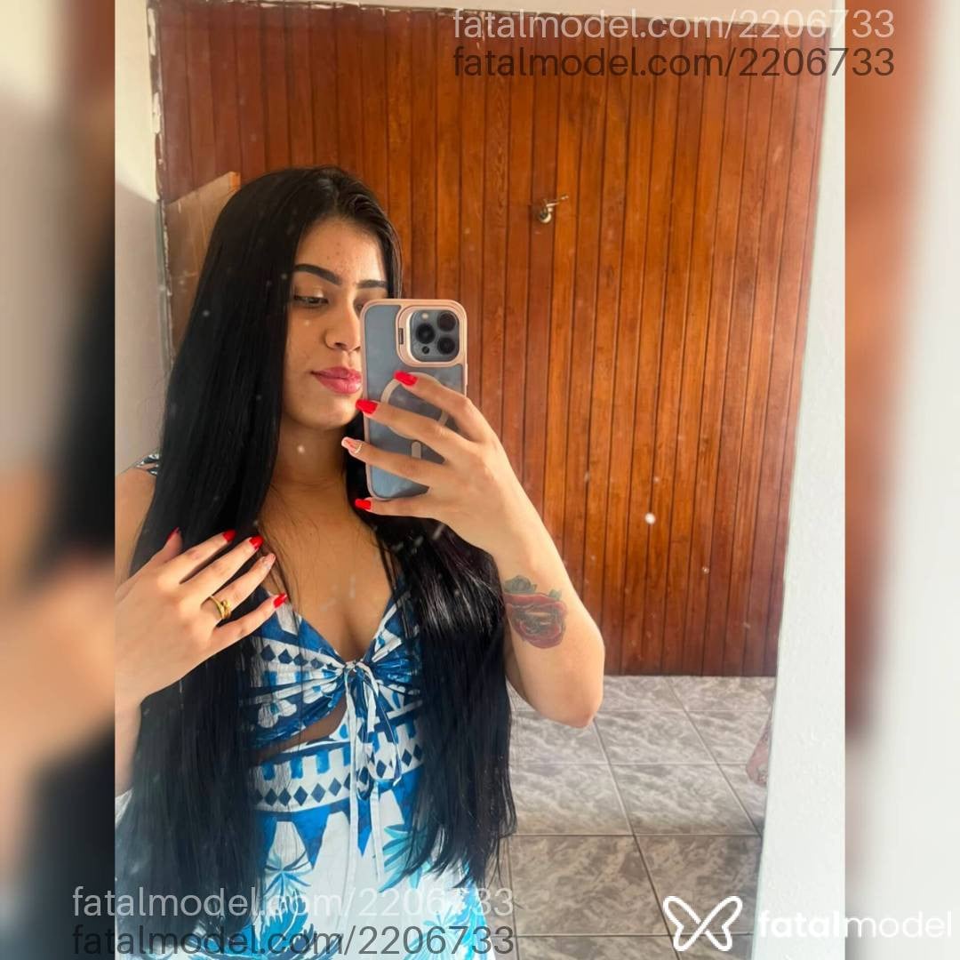 Acompanhante mulher morena (o) de olhos pretos - Jade Azevedo