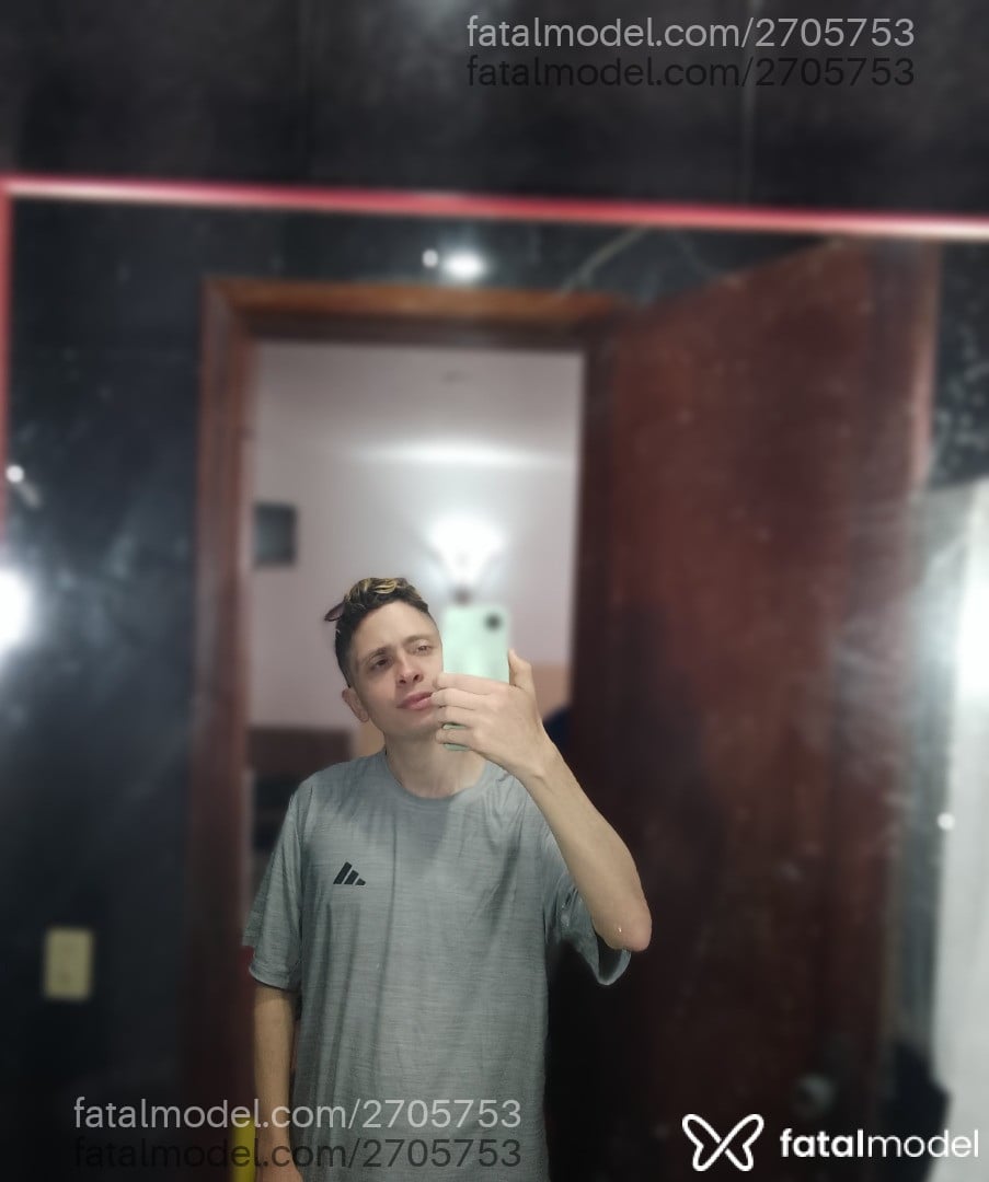 Acompanhante homem loira (o) de olhos castanhos em Curitiba - Pedro Henrique