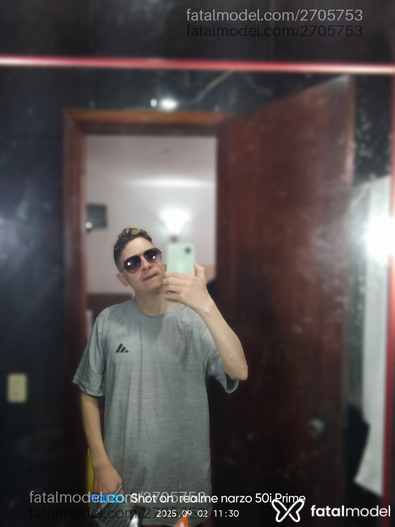 Acompanhante homem loira (o) de olhos castanhos em Curitiba - Pedro Henrique