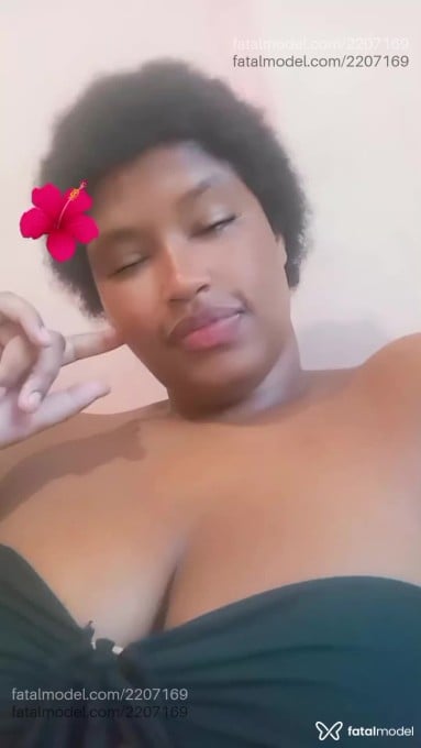 Acompanhante mulher com cabelo castanho de olhos castanhos em São Paulo - Aline Black