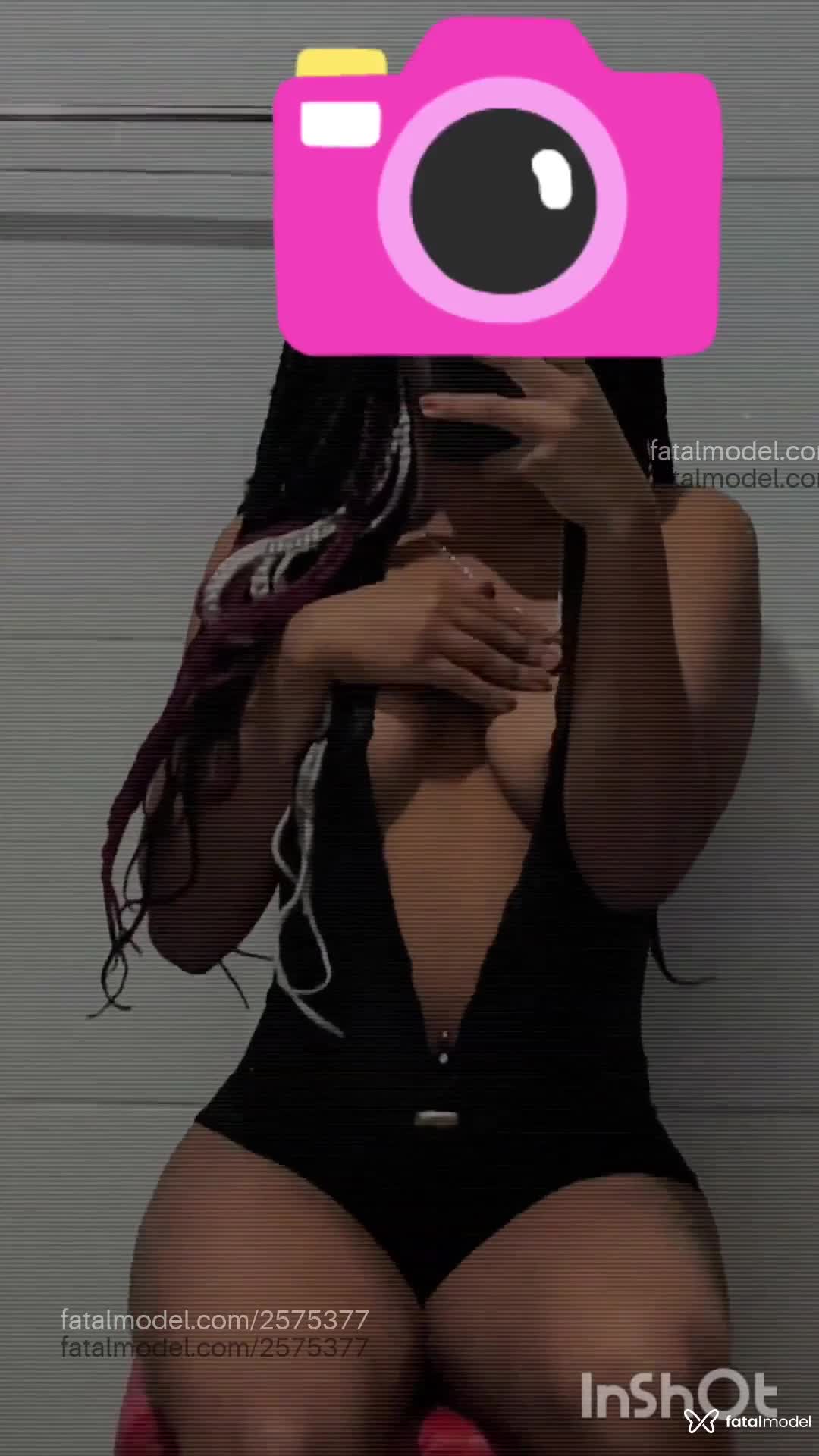 Acompanhante mulher com cabelo castanho de olhos castanhos em Virtual - Julia