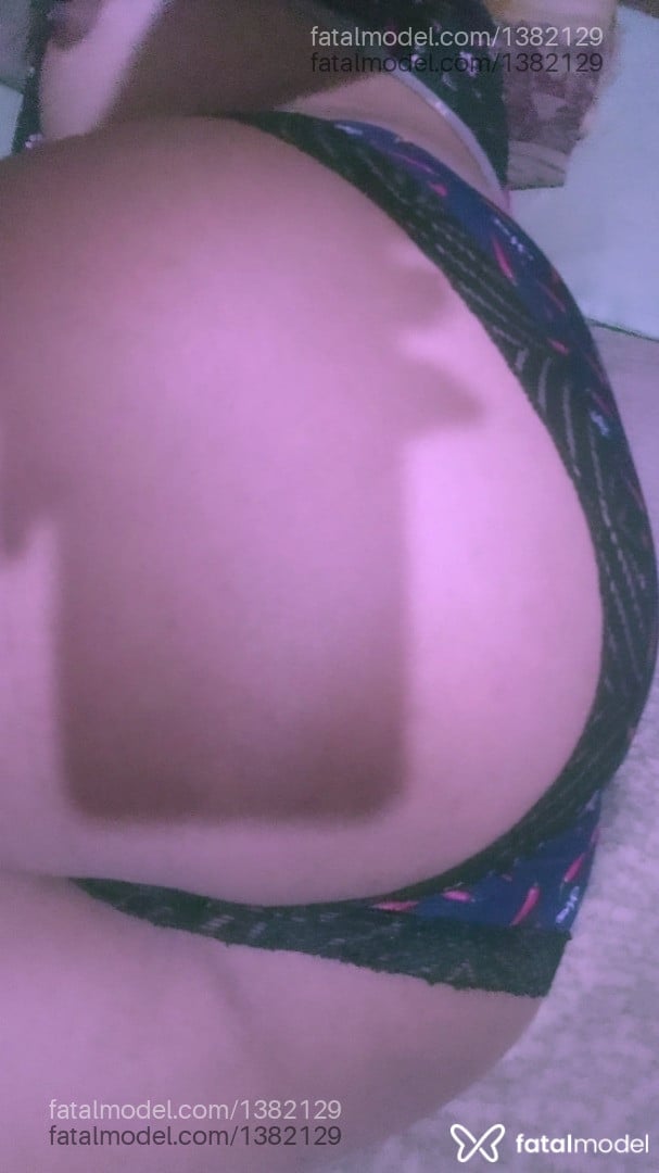 Acompanhante mulher trans com cabelo castanho de olhos castanhos em Indiara - Fernanda lavine