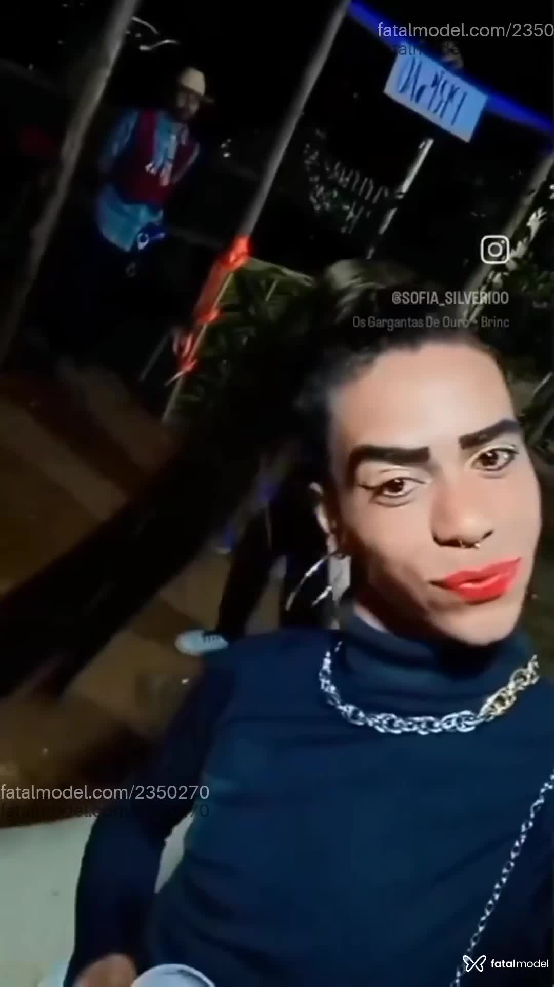 Acompanhante mulher trans morena (o) de olhos pretos em Cariacica Acompanhante mulher trans morena (o) de olhos pretos em Cariacica - Sofia Silverio
