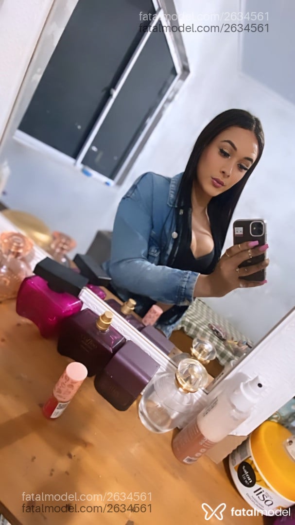 Acompanhante mulher trans morena (o) de olhos castanhos em Porto Alegre - Victoria Belmonte