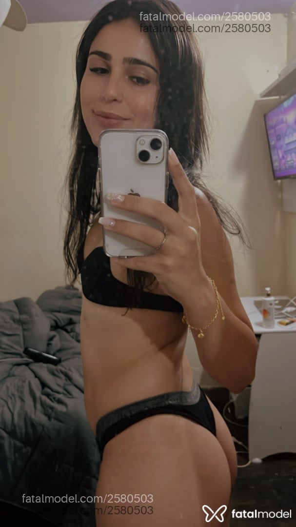Acompanhante mulher trans morena (o) de olhos castanhos em Belo Horizonte - Anora