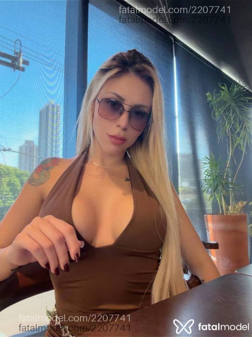 Acompanhante mulher loira (o) de olhos verdes - Priscilla Andrade
