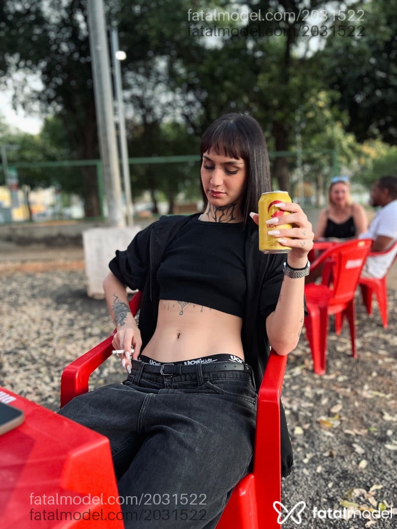 Acompanhante mulher morena (o) de olhos castanhos em São Paulo Acompanhante mulher morena (o) de olhos castanhos em São Paulo - Lara Nogueira