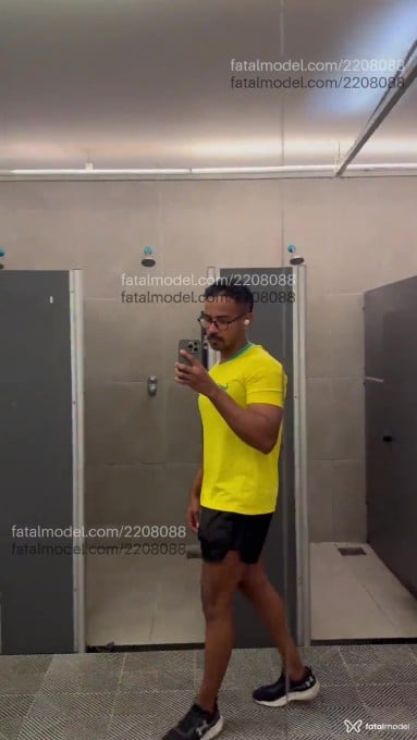 Acompanhante homem com cabelo castanho de olhos castanhos em Rio de Janeiro - Pedroh