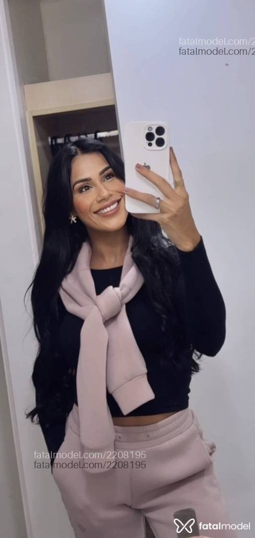 Acompanhante mulher morena (o) de olhos pretos em Parauapebas - Nahuria