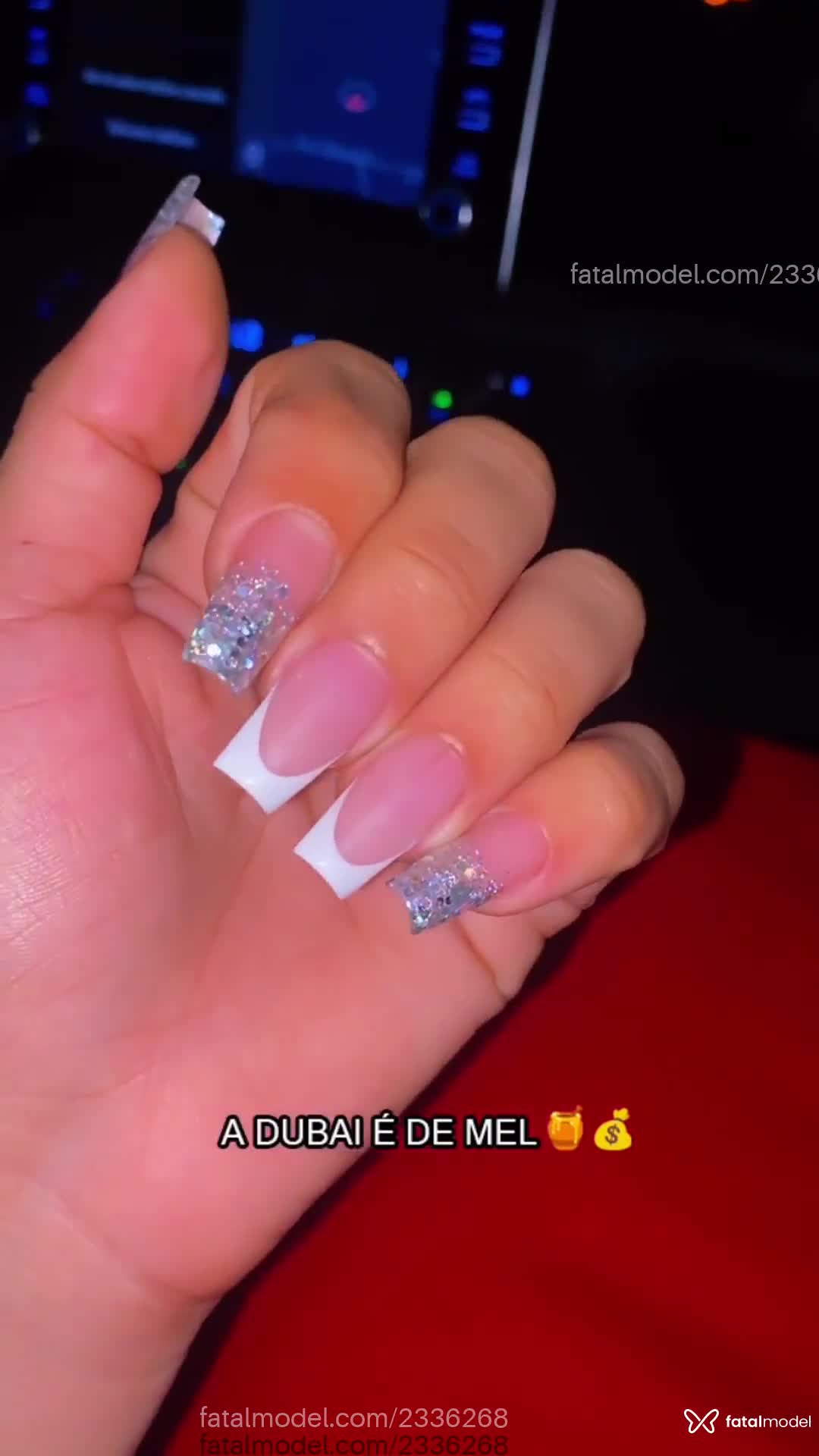 Acompanhante mulher com cabelo castanho de olhos pretos em João Monlevade Acompanhante mulher com cabelo castanho de olhos pretos em João Monlevade - Mel Braz