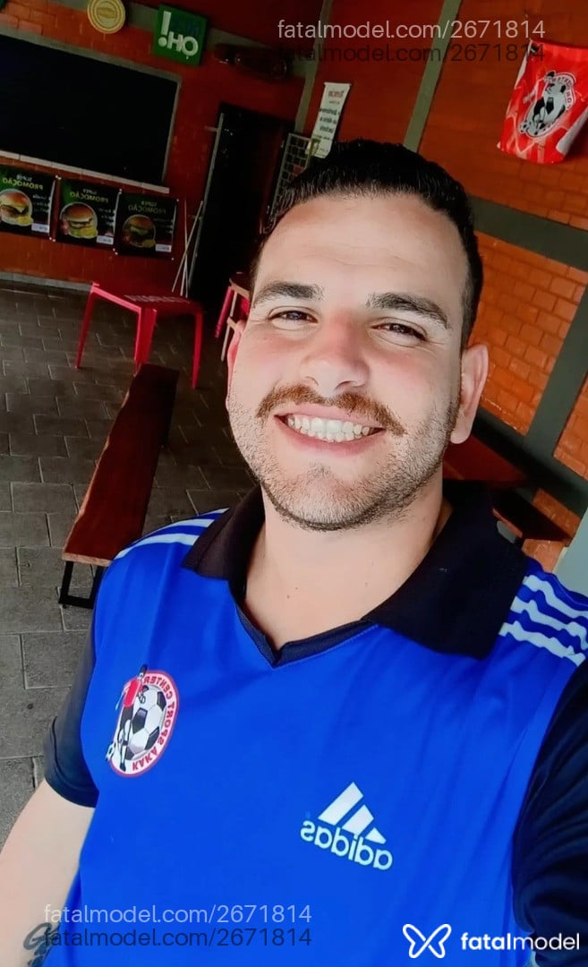 Acompanhante homem morena (o) de olhos castanhos em Curitiba - Inciantesafado