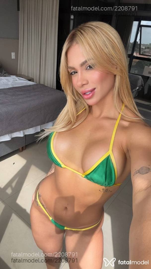 Acompanhante mulher loira (o) de olhos castanhos em Campo Grande - Marina