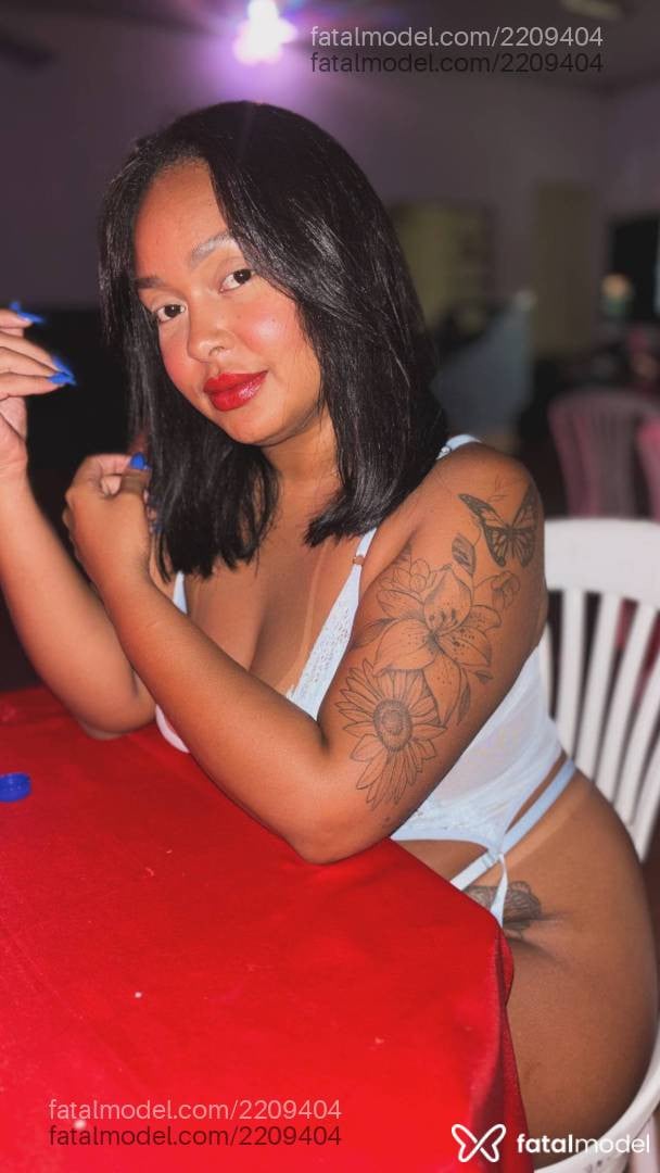 Acompanhante mulher morena (o) de olhos castanhos - POLIANA