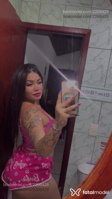 Acompanhante mulher morena (o) de olhos castanhos em Armação dos Búzios - Jade Soraya