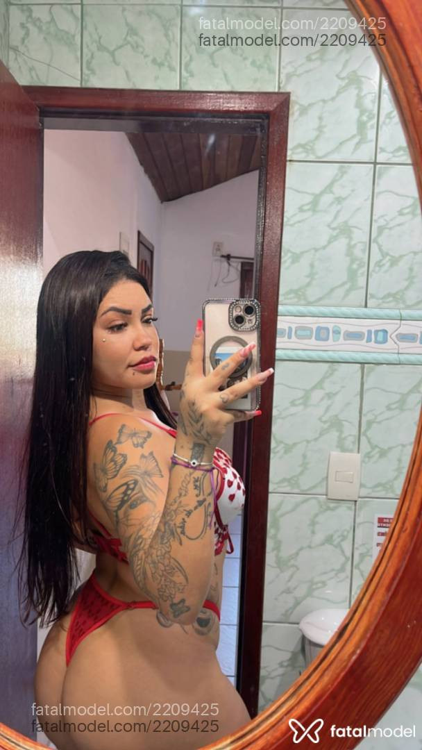 Acompanhante mulher morena (o) de olhos castanhos em Armação dos Búzios - Jade Soraya