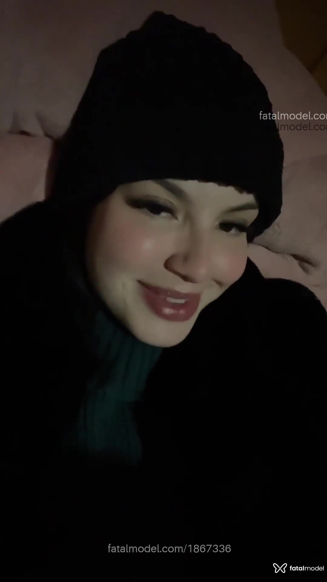 Acompanhante mulher com cabelo castanho de olhos castanhos - Gabriela Caroline