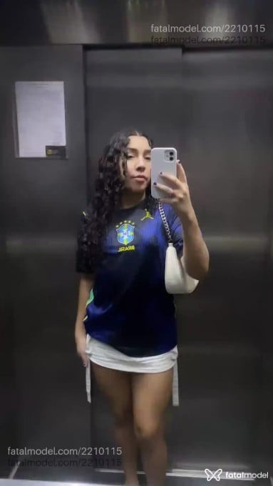 Acompanhante mulher trans morena (o) de olhos castanhos em Belém Acompanhante mulher trans morena (o) de olhos castanhos em Belém - Maya Leão