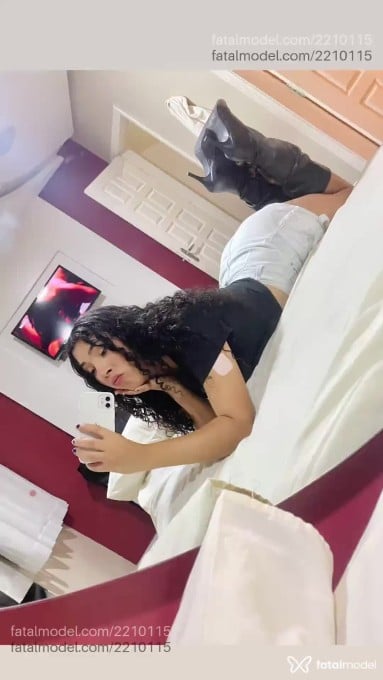 Acompanhante mulher trans morena (o) de olhos castanhos em Belém Acompanhante mulher trans morena (o) de olhos castanhos em Belém - Maya Leão
