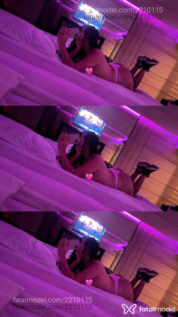 Acompanhante mulher trans morena (o) de olhos castanhos - Maya Leão