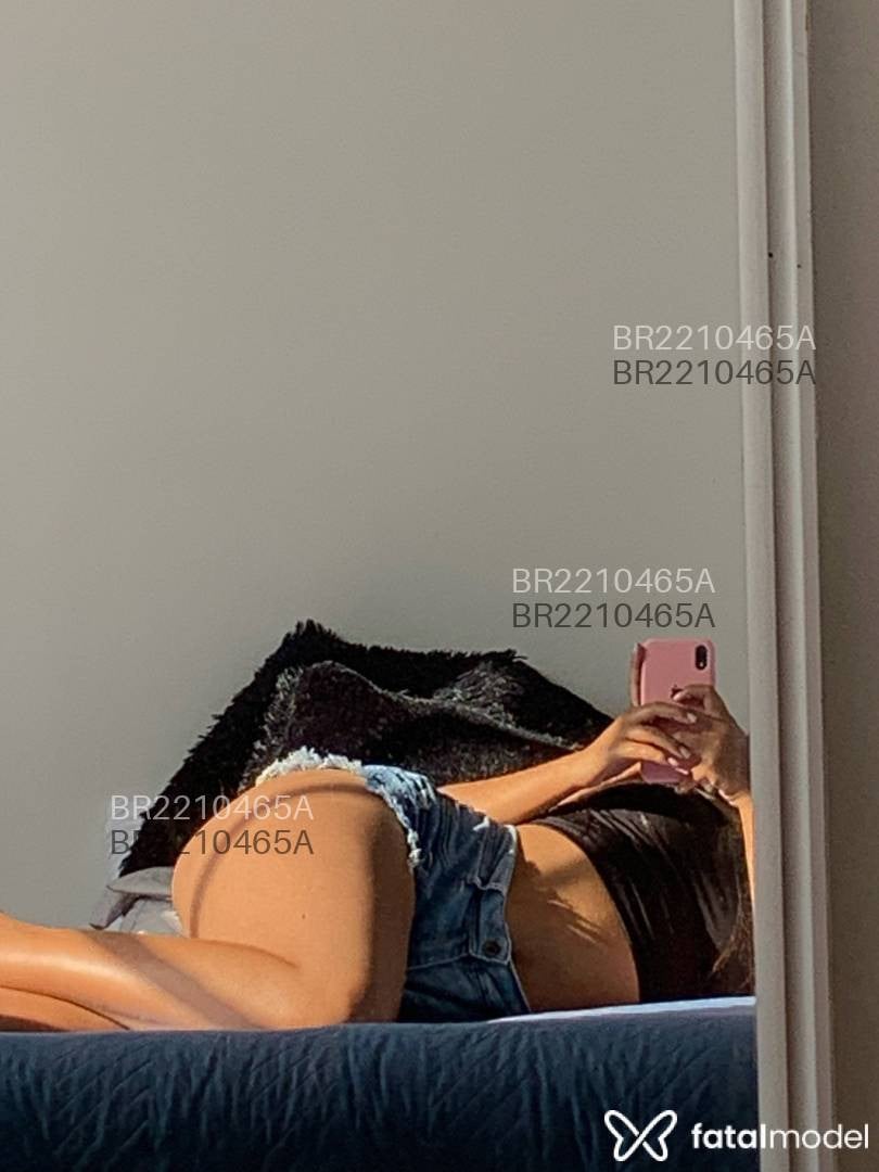 Acompanhante mulher morena (o) de olhos pretos em Virtual - Bruna