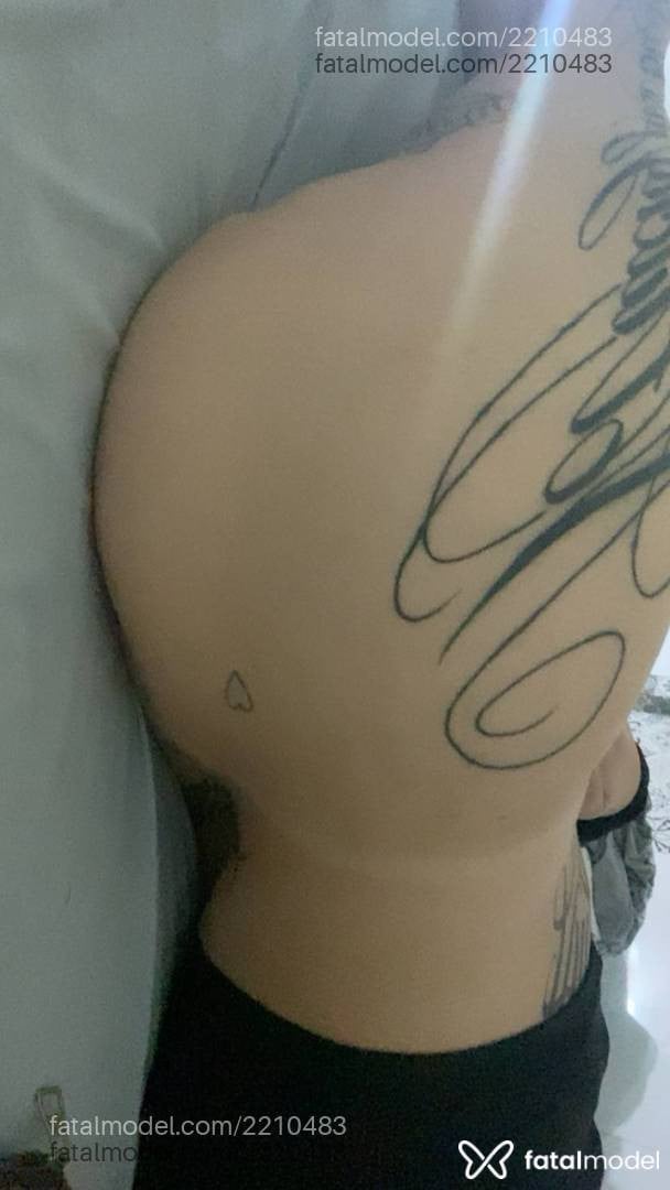 Acompanhante mulher morena (o) de olhos castanhos - Sarah