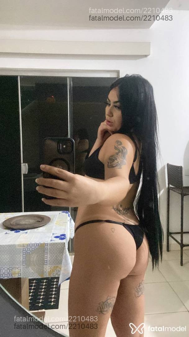 Acompanhante mulher morena (o) de olhos castanhos - Sarah