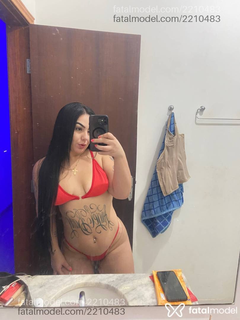 Acompanhante mulher morena (o) de olhos castanhos - Sarah