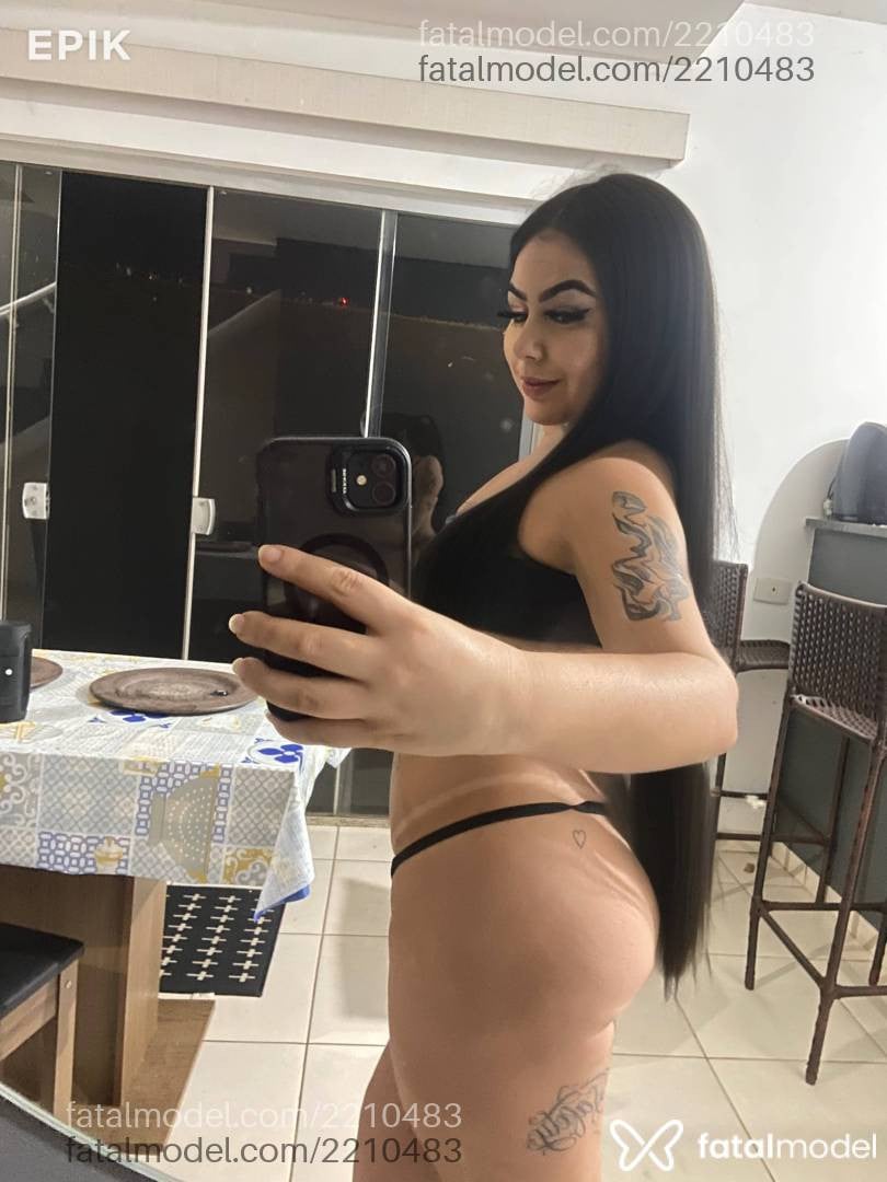 Acompanhante mulher morena (o) de olhos castanhos - Sarah