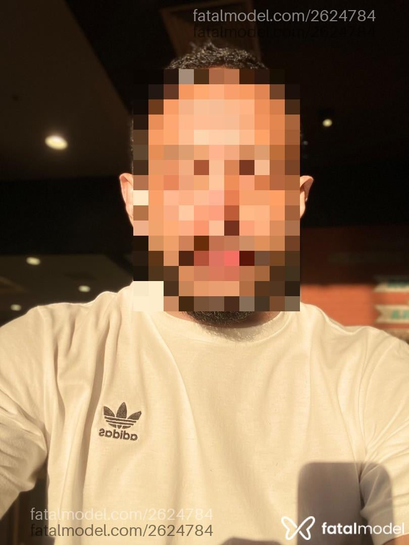 Acompanhante homem morena (o) de olhos pretos em Virtual - Dom