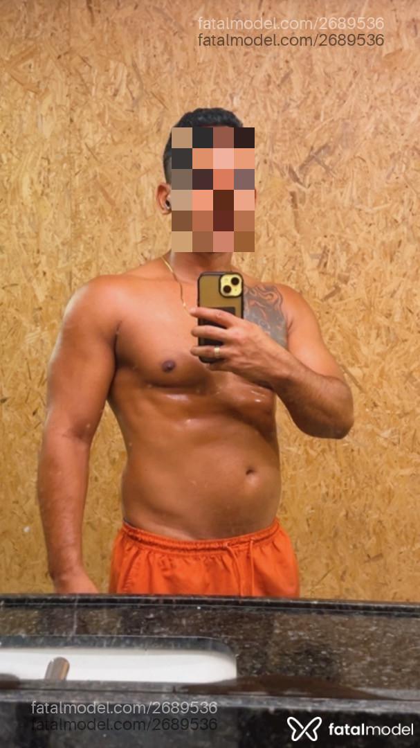 Acompanhante homem morena (o) de olhos verdes - Apolo Acompanhante homem morena (o) de olhos verdes - Apolo