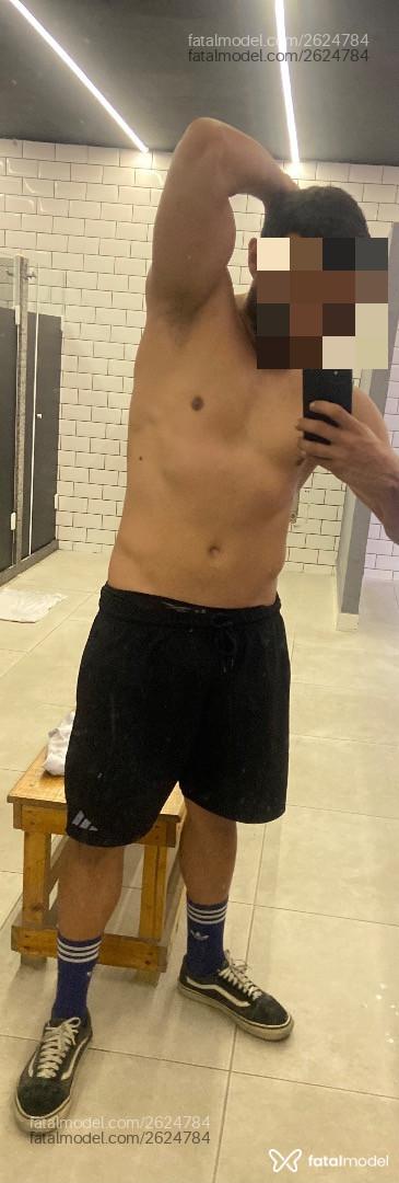 Acompanhante homem morena (o) de olhos pretos em Virtual - Dom