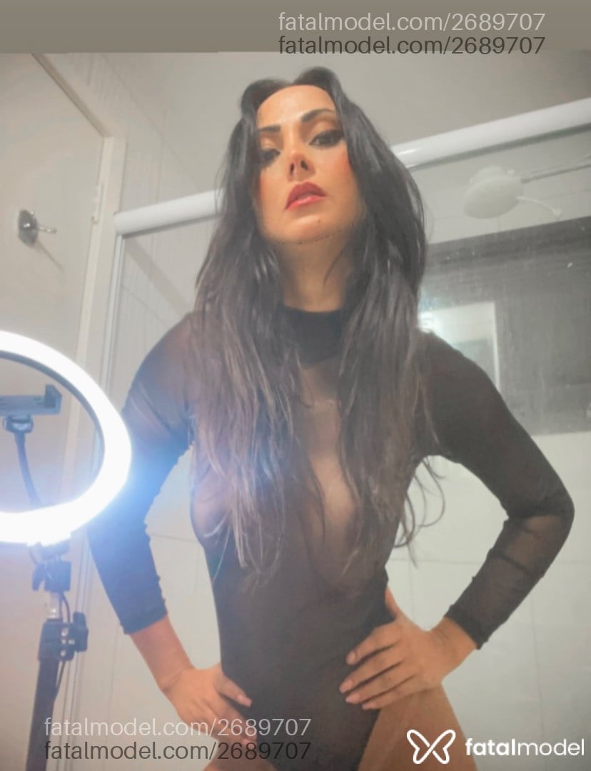 Acompanhante mulher morena (o) de olhos castanhos em Virtual - Karii