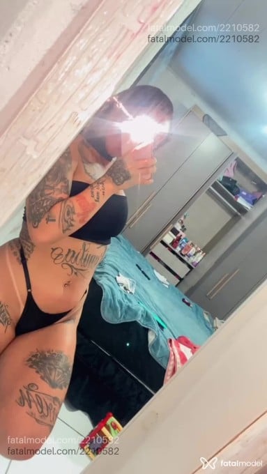 Acompanhante mulher com cabelo castanho de olhos castanhos em Porto Alegre - Angel
