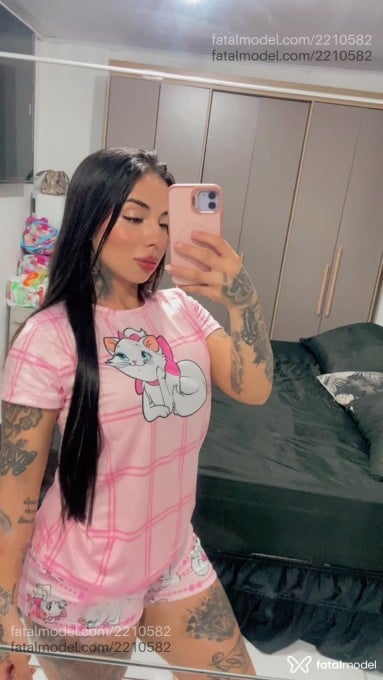 Acompanhante mulher com cabelo castanho de olhos castanhos em Porto Alegre - Angel