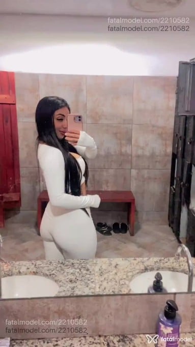 Acompanhante mulher com cabelo castanho de olhos castanhos em Porto Alegre - Angel