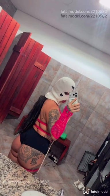 Acompanhante mulher com cabelo castanho de olhos castanhos em Porto Alegre Acompanhante mulher com cabelo castanho de olhos castanhos em Porto Alegre - Angel