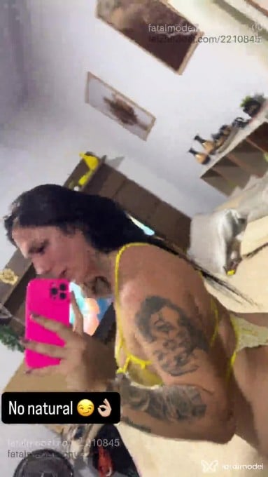 Acompanhante mulher trans morena (o) de olhos castanhos em Quirinópolis Acompanhante mulher trans morena (o) de olhos castanhos em Quirinópolis - Rebecca Ranalli