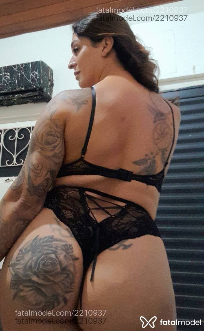 Acompanhante mulher trans loira (o) de olhos castanhos em Dracena - Milla