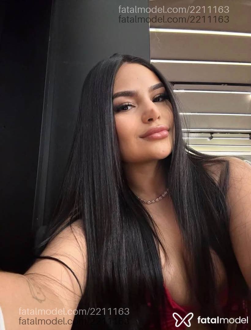 Acompanhante mulher morena (o) de olhos castanhos - Fernanda