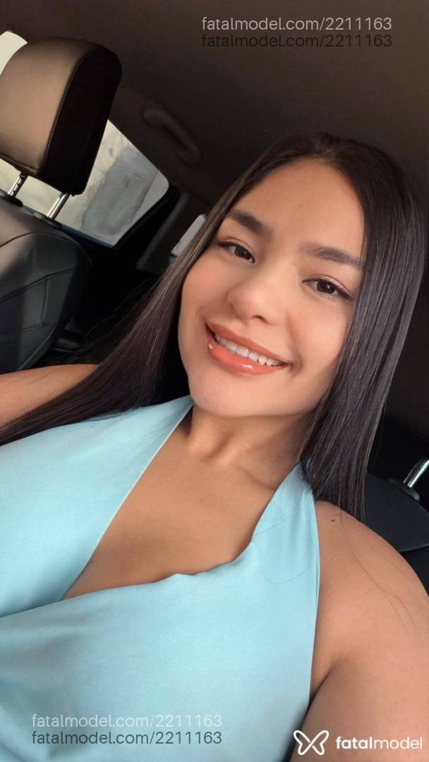 Acompanhante mulher morena (o) de olhos castanhos - Fernanda