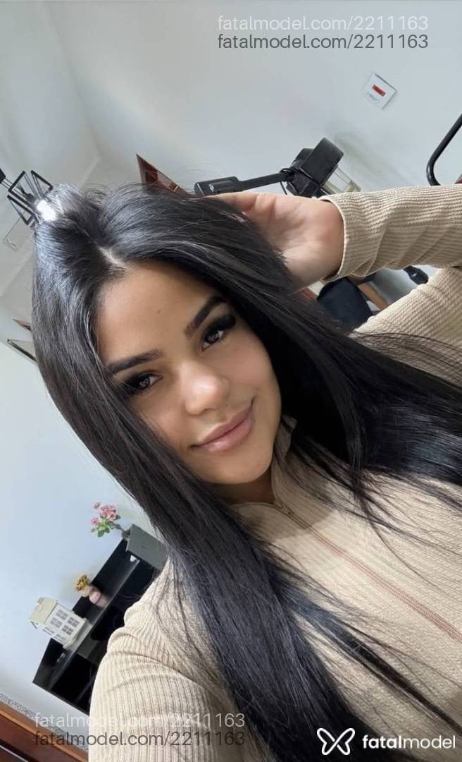 Acompanhante mulher morena (o) de olhos castanhos - Fernanda