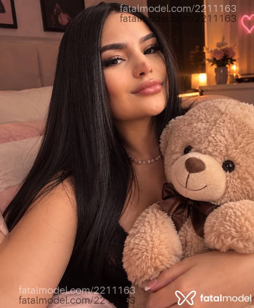 Acompanhante mulher morena (o) de olhos castanhos - Fernanda