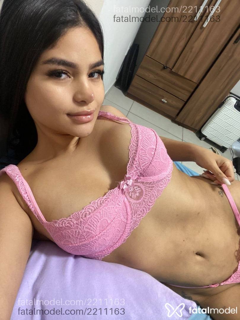 Acompanhante mulher morena (o) de olhos castanhos - Fernanda