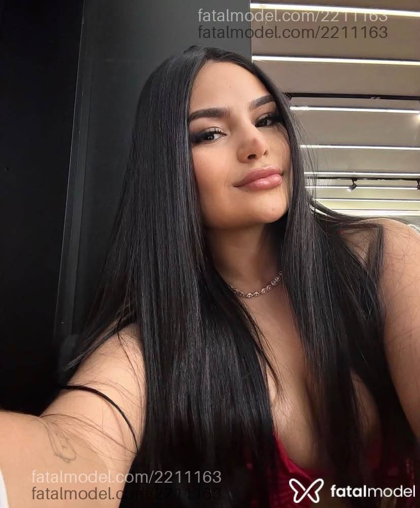 Acompanhante mulher morena (o) de olhos castanhos - Fernanda