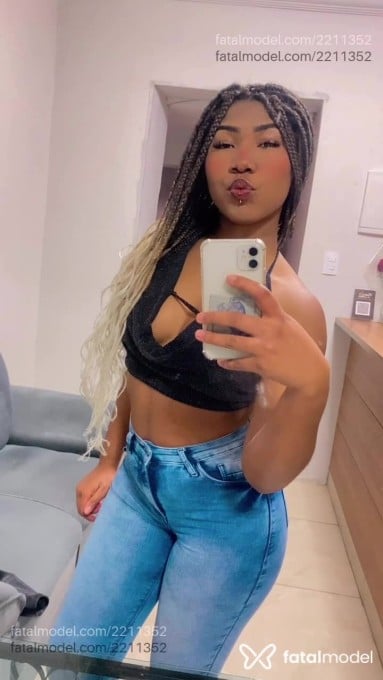 Acompanhante mulher com cabelo castanho de olhos pretos em São Paulo - Bianca Alves