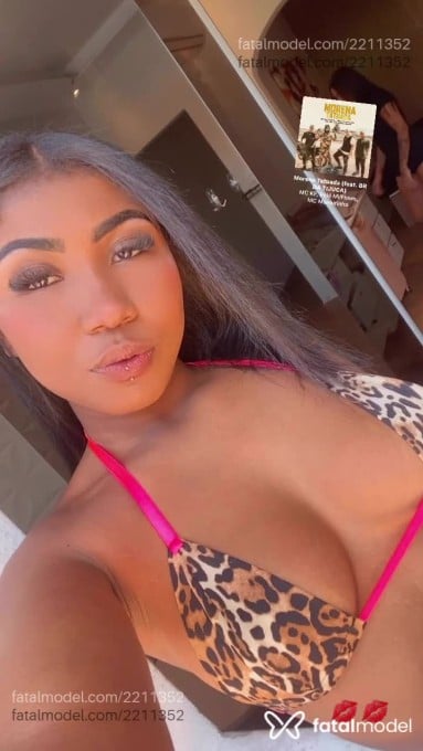 Acompanhante mulher com cabelo castanho de olhos pretos em São Paulo - Bianca Alves