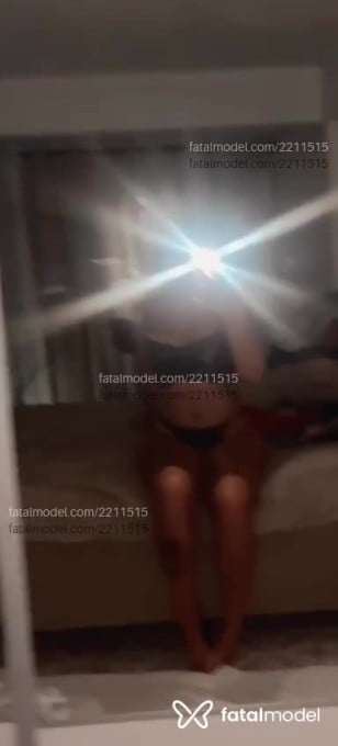 Acompanhante mulher loira (o) de olhos mel em São Paulo Acompanhante mulher loira (o) de olhos mel em São Paulo - Angel